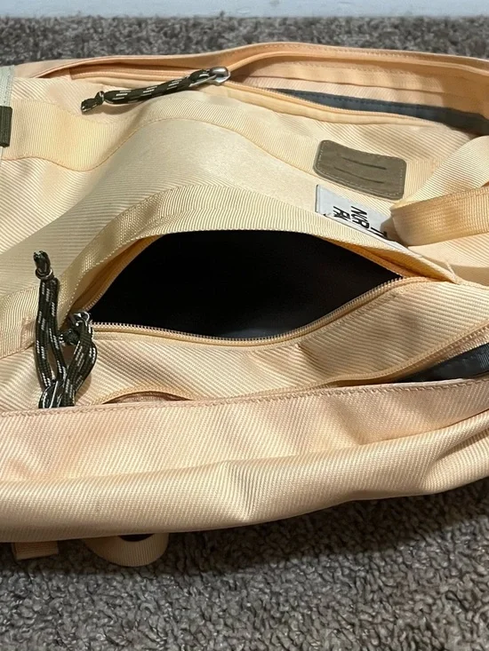 The North Face Peach and Cream Everyday Backpack - Picture 2 of 2